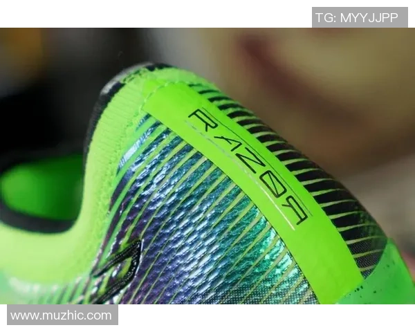 女足球员选购足球鞋指南 如何根据脚型和需求选择合适尺码