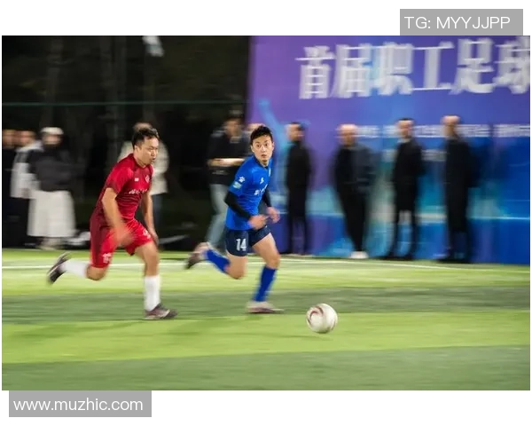 英俊潇洒的足球球星外貌描写展现绿茵场上风采魅力 英俊潇洒的足球球星外貌描写展现绿茵场上风采魅力