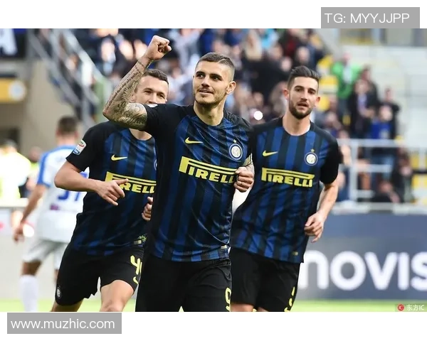 绿茵巨星亲临现场为球迷签名互动点燃全场热情