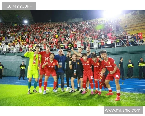 如何弥补足球球星缺少的荣誉并提升其历史地位