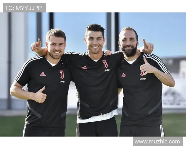 足球球星冰箱贴收藏新风潮：打造专属于你的足球明星魅力空间